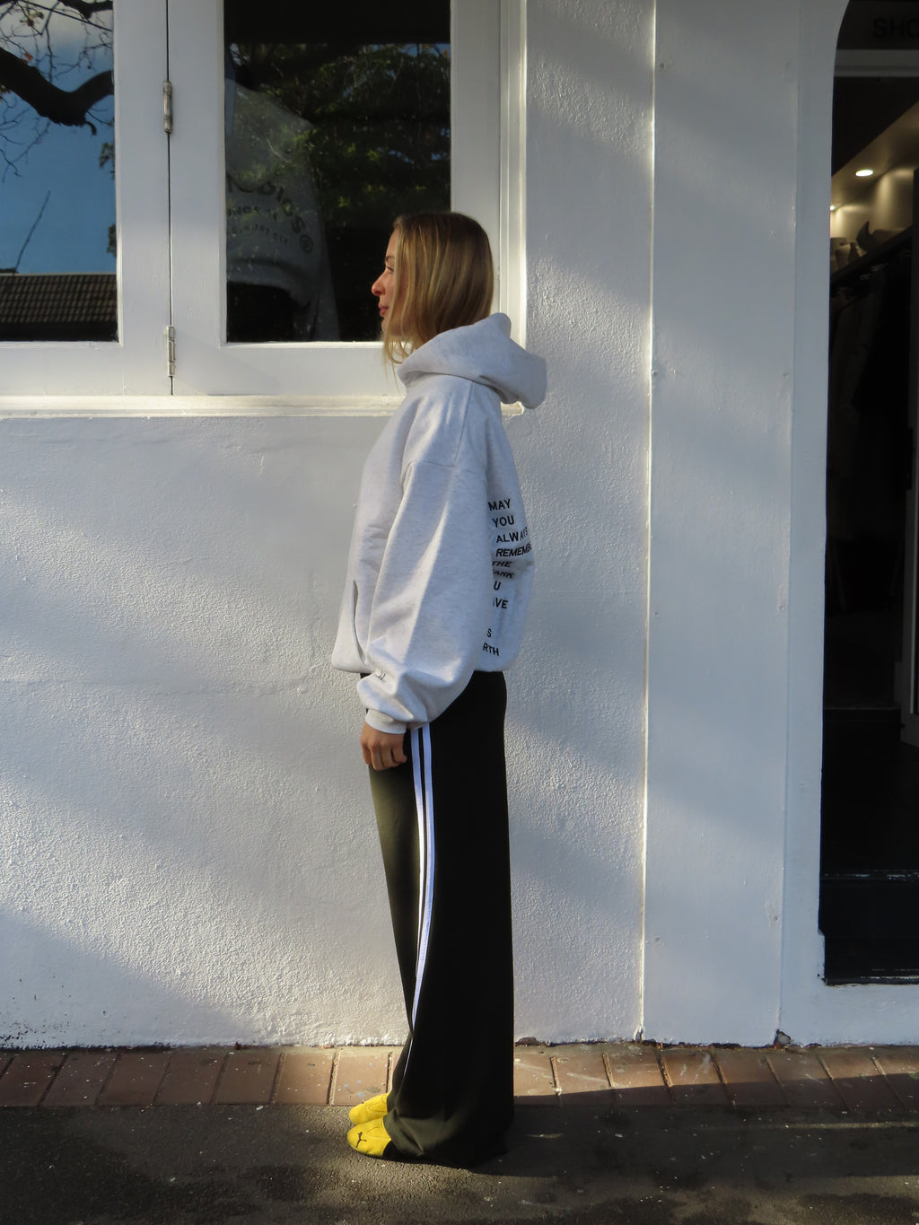 THE MAY SIGNATURE HOODIE - GREY